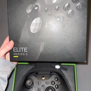 Xbox Elite Series 2 Wireless Controller - Black